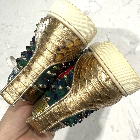 Christian Louboutin Louis Flat Python sneakers in a multi-color studded design - Picture 17 of 17